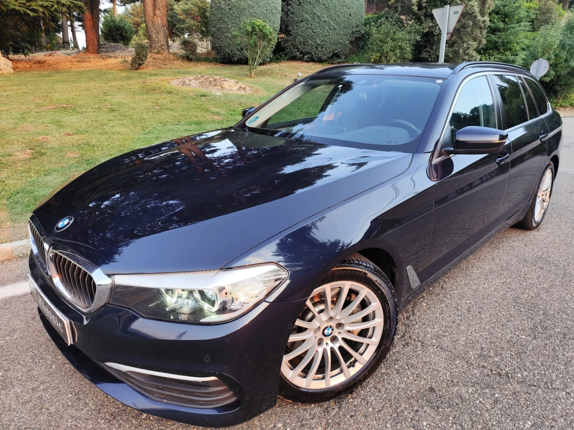 BMW 530D Xdrive LUXURY TOURING AUTOMATIC — 232.000 km — 3.000CC — 265 CV — COLLADO MEDIANO, MADRID